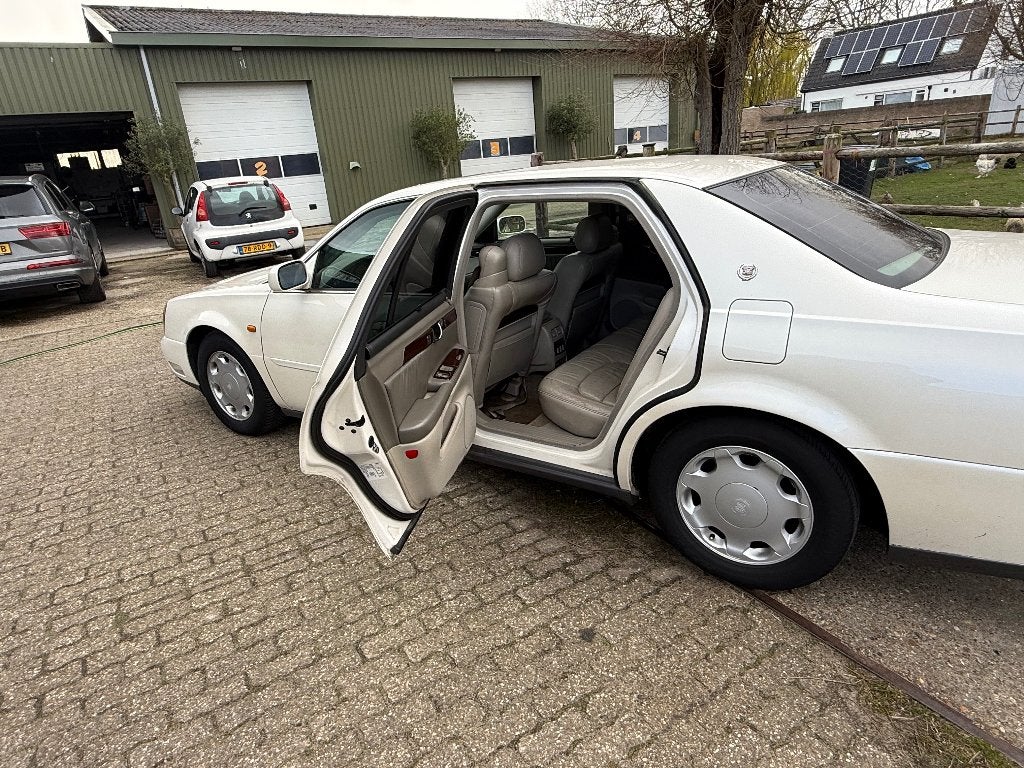 Cadillac 2000 Wit, foto 7