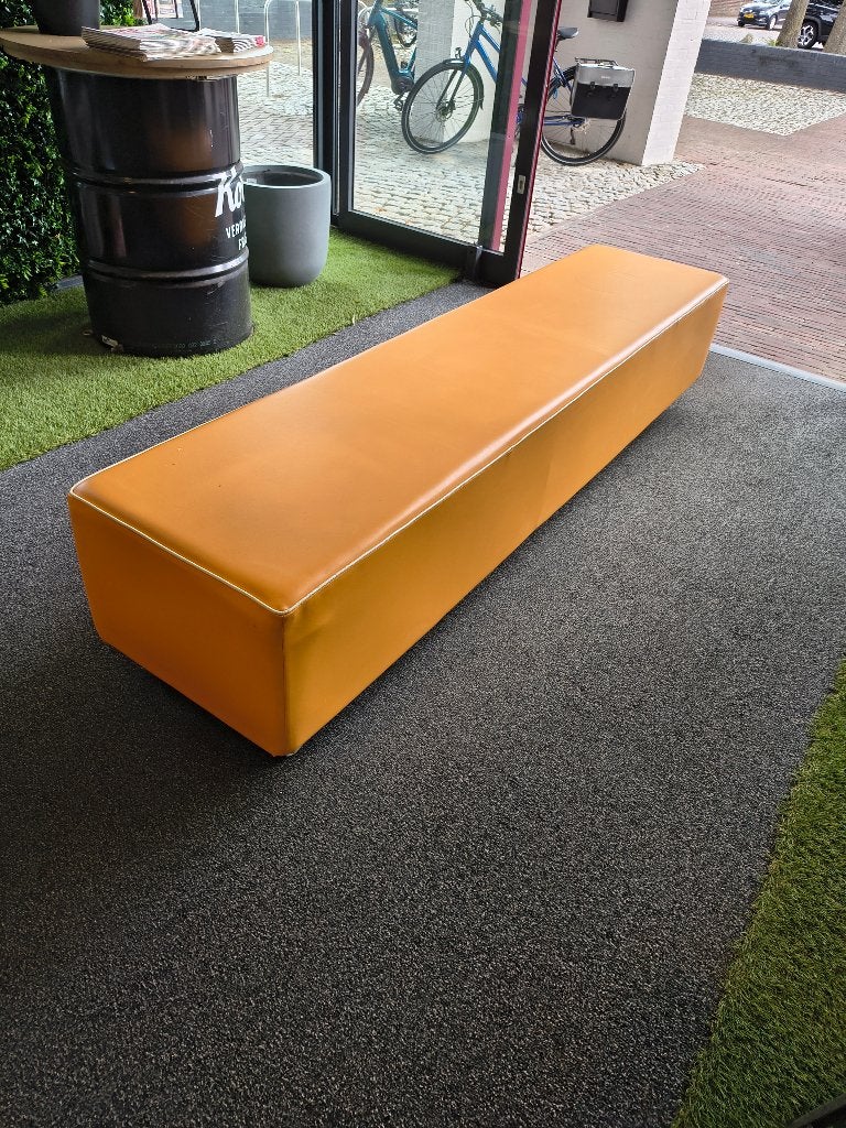 Bank en Hocker, Ophalen, Gebruikt, Leer, Retro