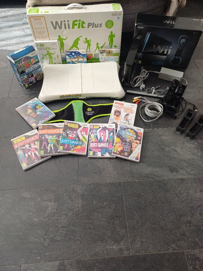 Wii met toebehoren., Ophalen, Gebruikt, Met 2 controllers, Met games