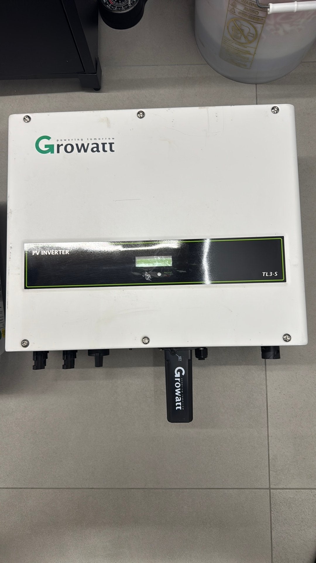 Growatt omvormers, Doe-het-zelf en Verbouw, Zonnepanelen en Toebehoren, Ophalen, Gebruikt, Overige typen, 200 wattpiek of meer