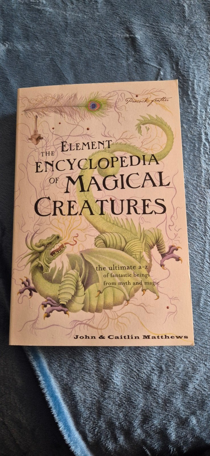 The Element Encyclopedia of Magical Creatures, Ophalen of Verzenden, Zo goed als nieuw, John & Caitlin Matthews