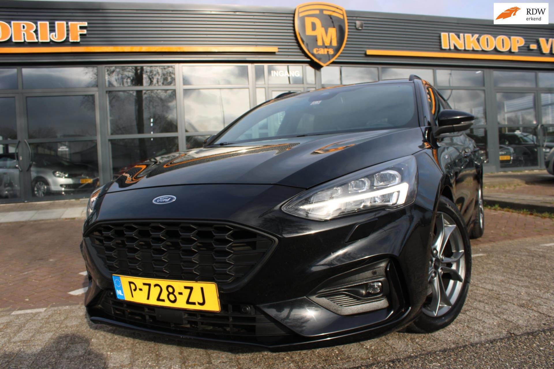 Ford Focus Wagon 1.0 EcoBoost LED| ST-Line | Line-Assist -Au, Auto's, Ford, 125 pk, Gebruikt, Zwart, 3 cilinders