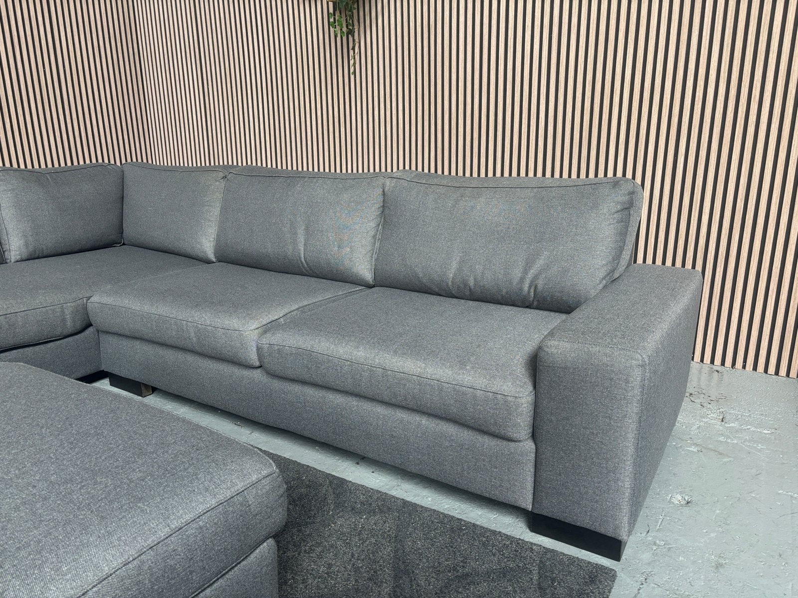 GRATIS LEVERING Goossens Hoekbank + Poef 300x215 GEREINIGD, 250 tot 300 cm, Hoekbank, Ophalen of Verzenden, Zo goed als nieuw