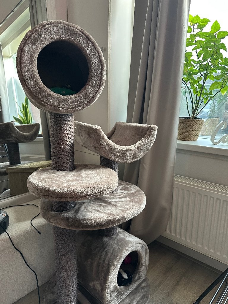 Petrebels krabpaal, Ophalen, Gebruikt, Krabpaal