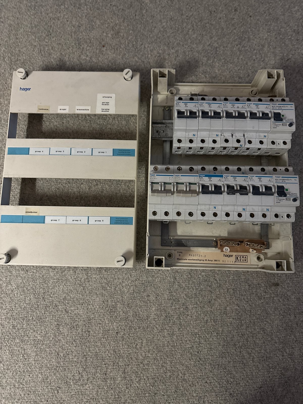 Hager Groepenkast met 2 Aardlekschakelaars en 8 Groepen, Ophalen of Verzenden, Gebruikt, Hager, Groepenkast