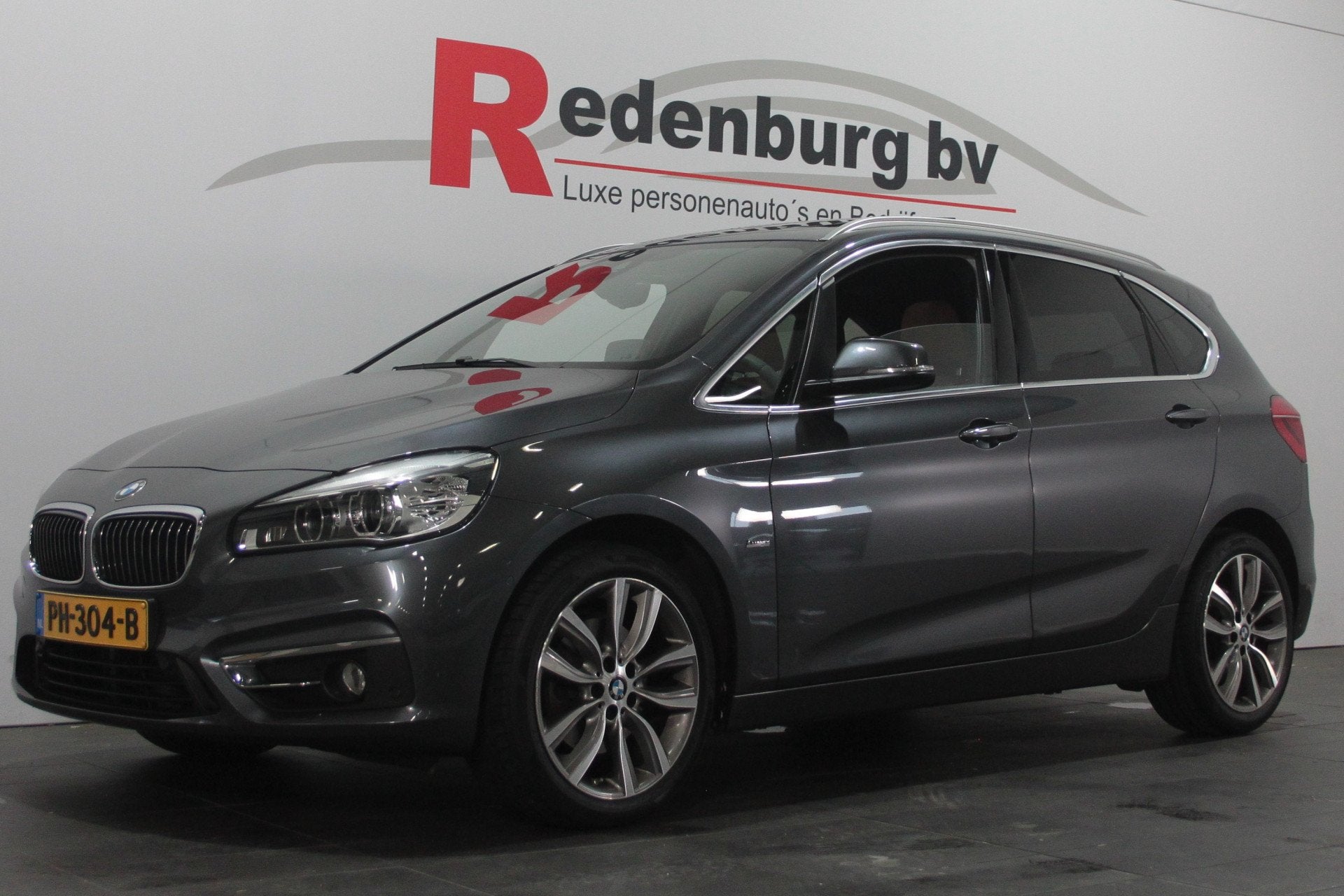 BMW 2 Serie Active Tourer 220i High Executive - Camera / Nav, Auto's, 1998 cc, 730 kg, Gebruikt, Euro 6