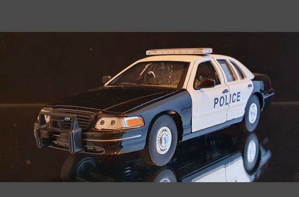 Welly Ford Crown Victoria Police 1:24 Diecast Model, Ophalen of Verzenden, Nieuw, Auto, Welly