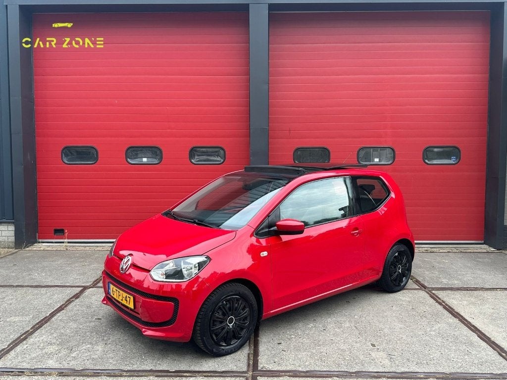 Volkswagen Up! | BlueMotion | Pano | Nieuw APK | 2012 | Rood, Voorwielaandrijving, Stof, 4 cilinders, 840 kg
