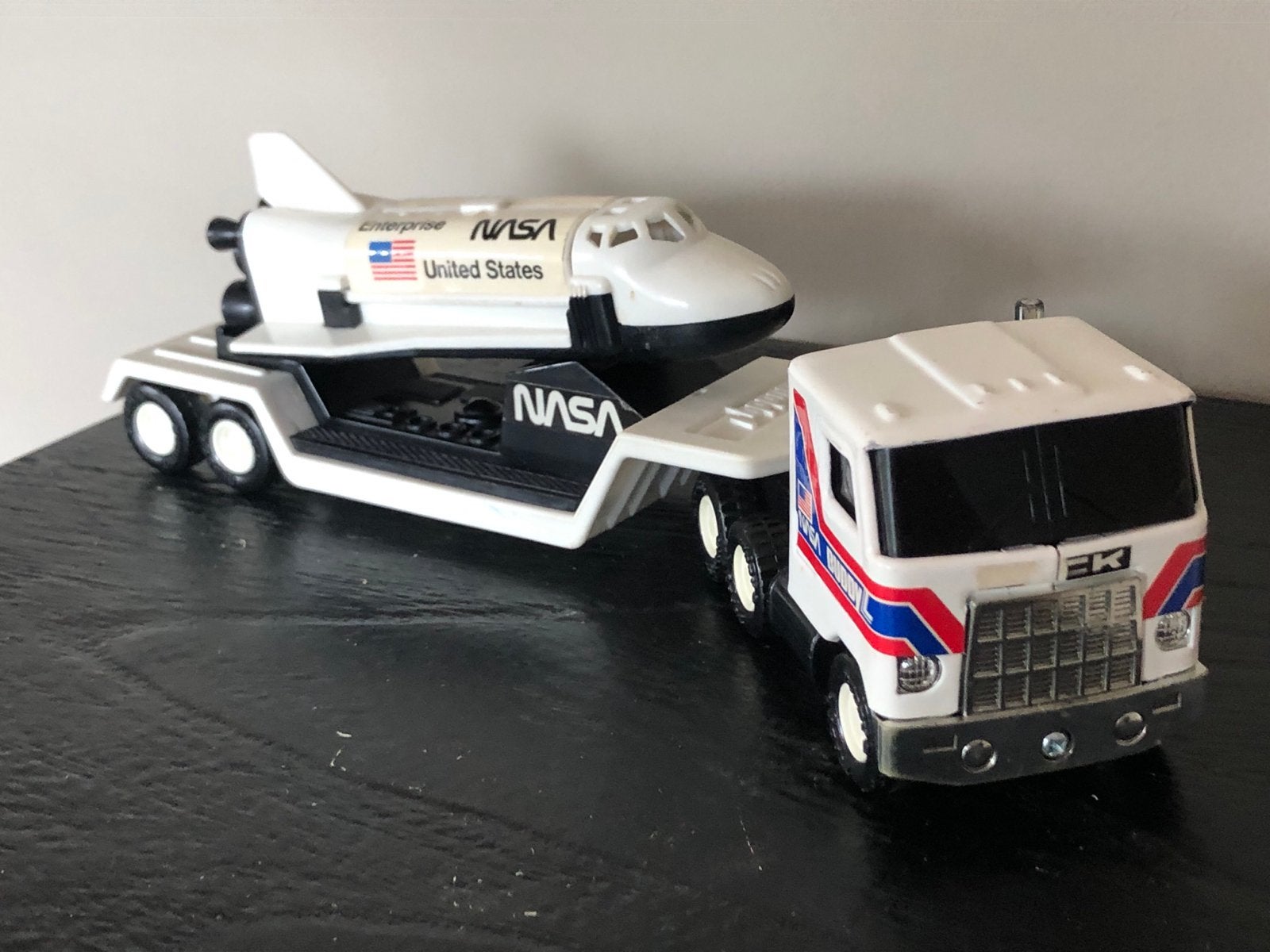 Vintage Buddy L NASA Space Shuttle Enterprise met Truck, Ophalen of Verzenden, Gebruikt
