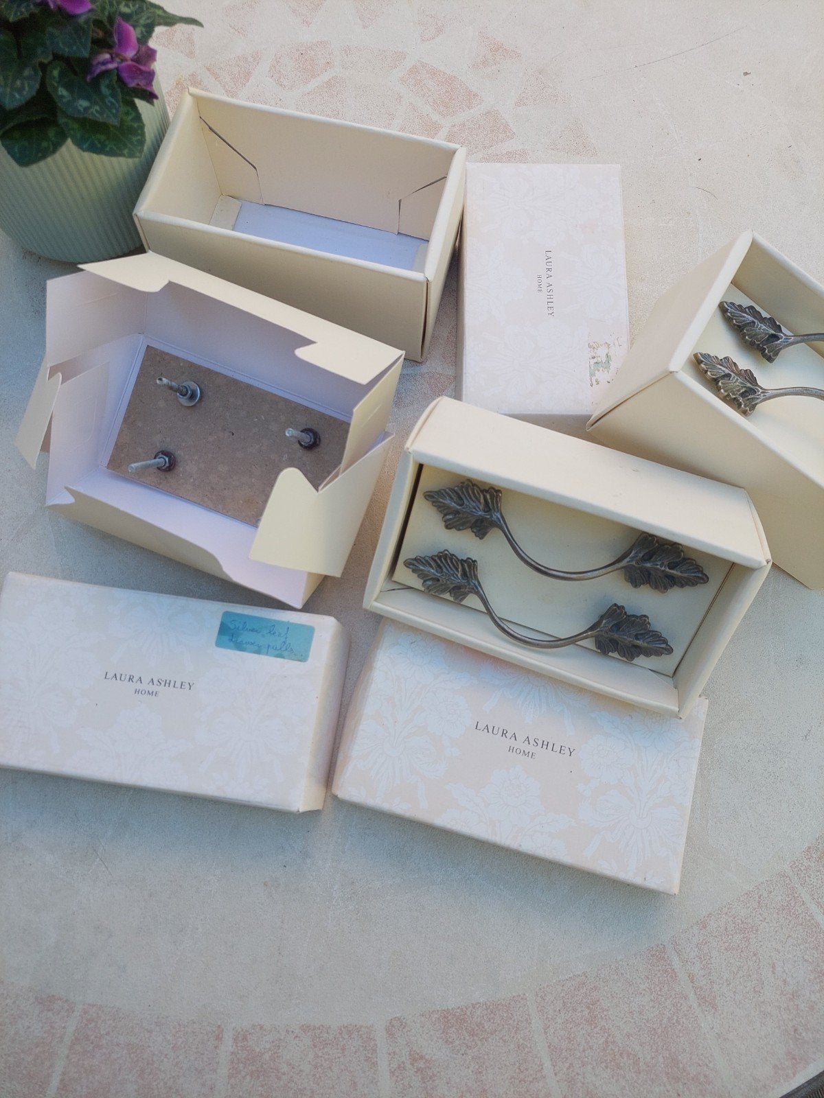 Nieuwe Laura Ashley handvaten zilver/brons, Nieuw, Ophalen of Verzenden, Klassiek, Metaal