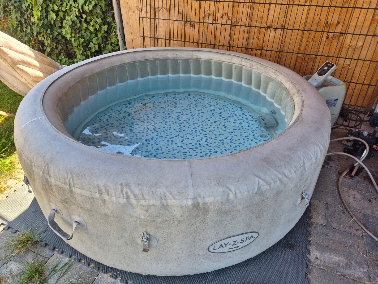 Lay-Z-Spa Paris opblaasbare Jacuzzi, Ophalen, Gebruikt