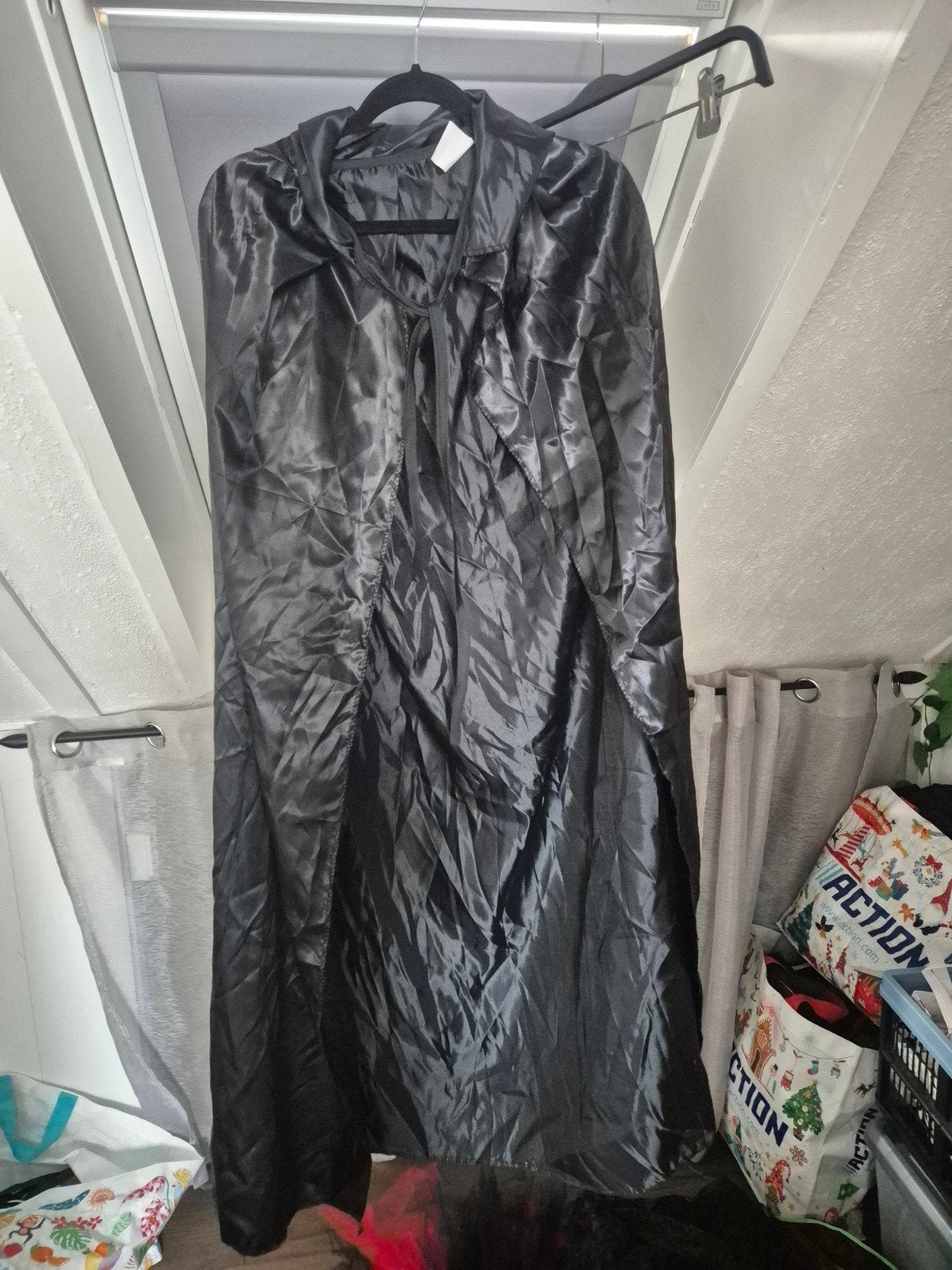 Halloween cape 160 lang, Ophalen of Verzenden, Zo goed als nieuw, Halloween