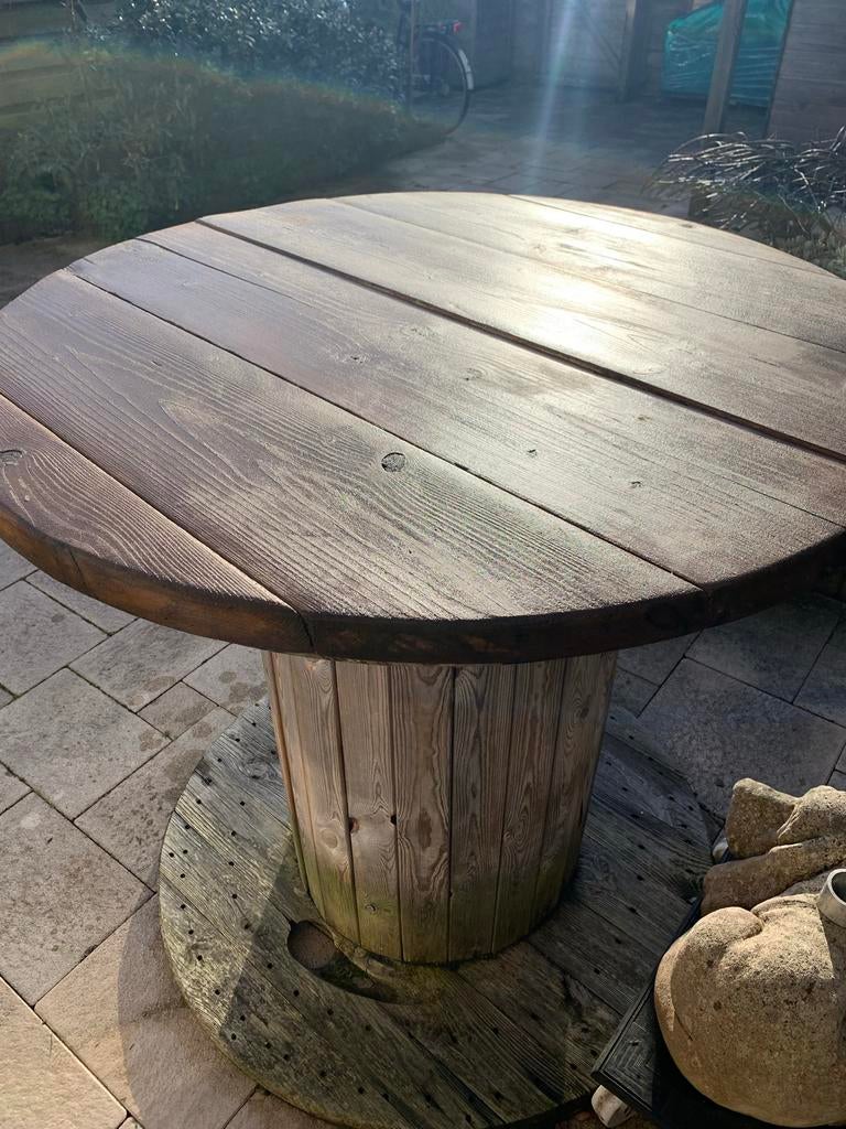 Unieke houten tuintafel van kabelhaspel, Tuin en Terras, Ophalen, Zo goed als nieuw, Rond, Hout