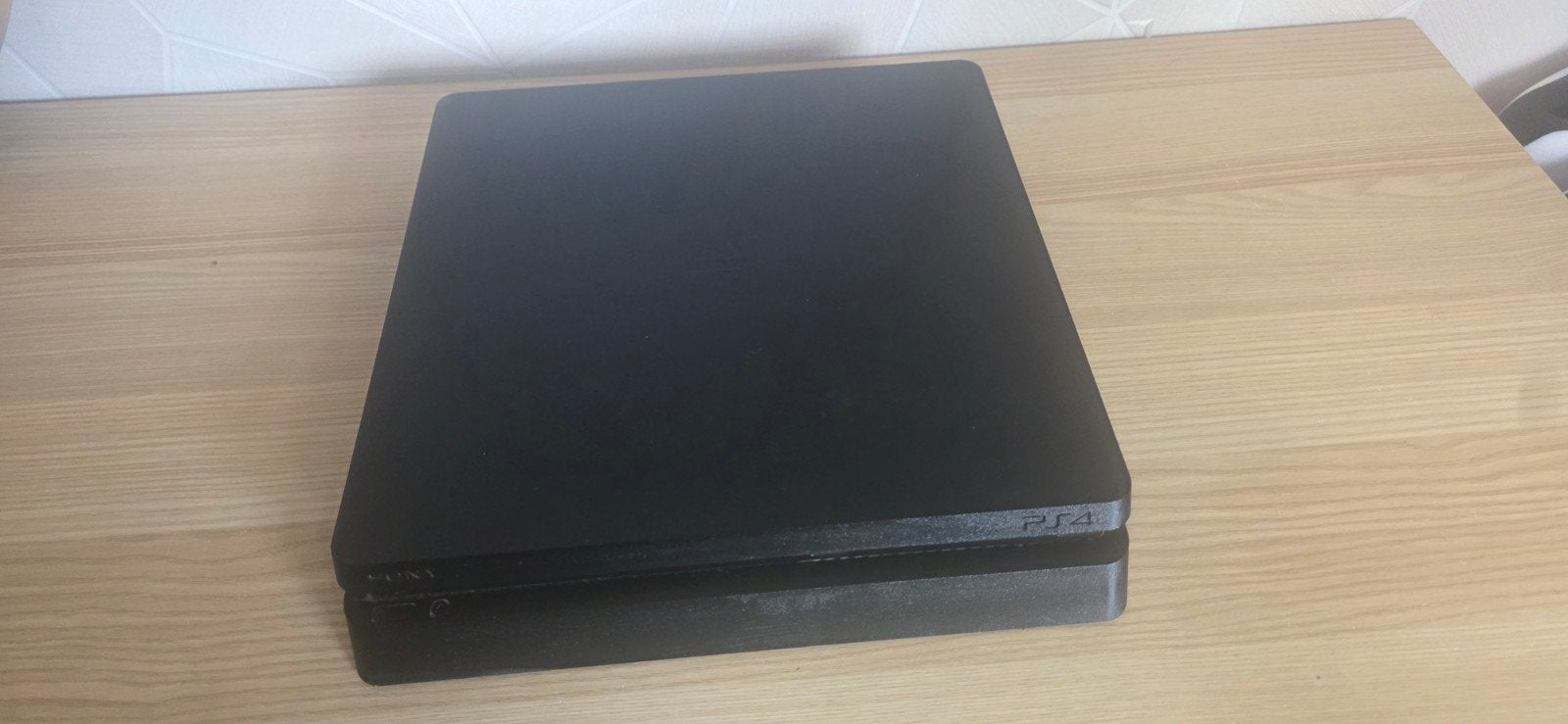 Sony PlayStation 4 Slim 500GB met Hdmi kabels en lader, Spelcomputers en Games, Spelcomputers | Sony PlayStation 4, Ophalen, Zonder controller