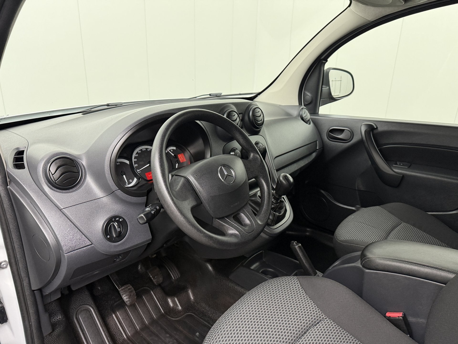 Mercedes-Benz Citan | Euro 6 | Airco | Trekhaak | Betimmerin, Auto's, Voorwielaandrijving, Stof, Gebruikt, 4 cilinders