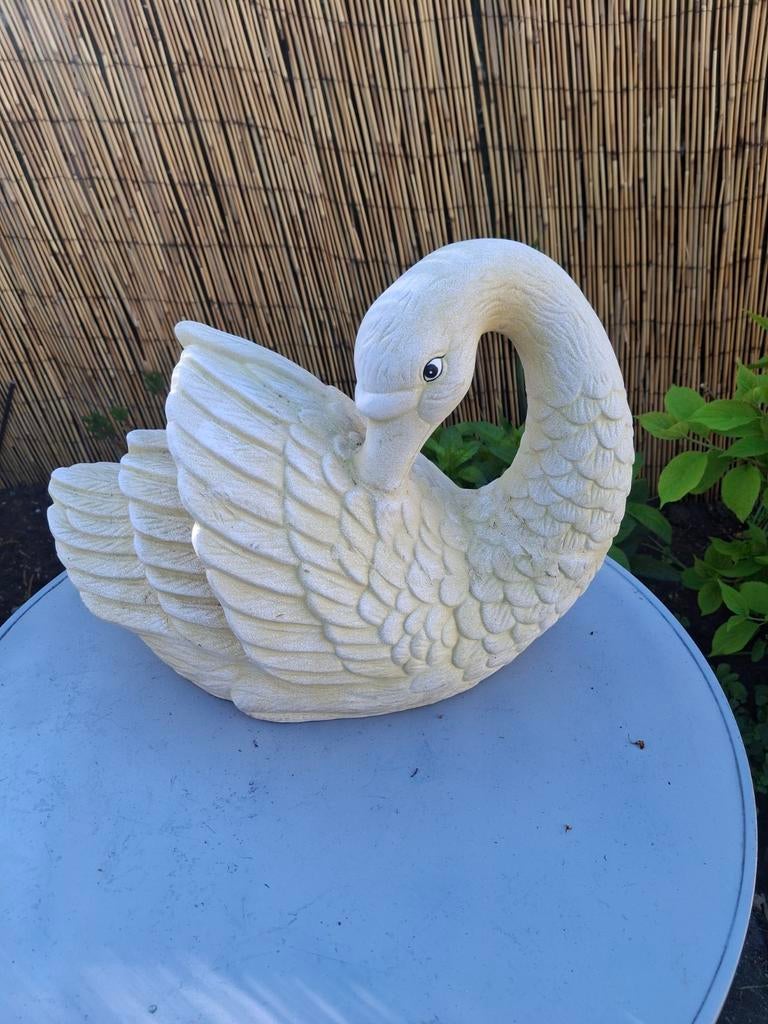 Decoratieve Zwaan Tuinbeeld - Beton/Steen, Tuin en Terras, Tuinbeelden, Ophalen of Verzenden, Zo goed als nieuw, Beton, Dierenbeeld