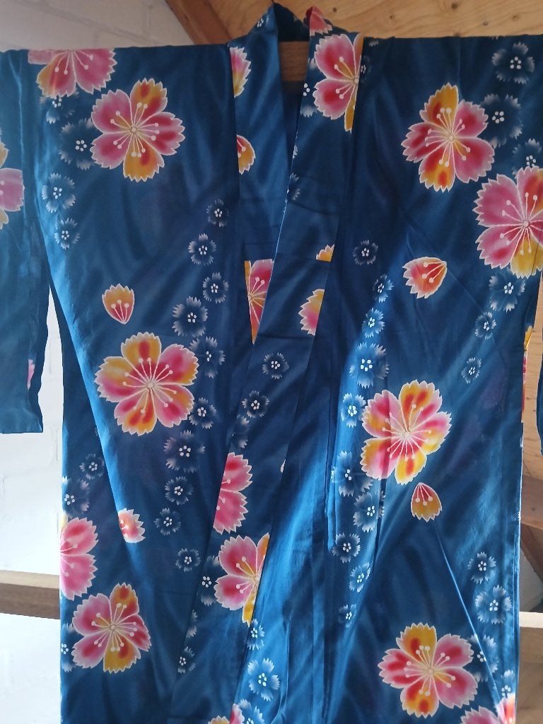 Traditionele Japanse yukata summer Kimono blue pink flower, Ophalen of Verzenden