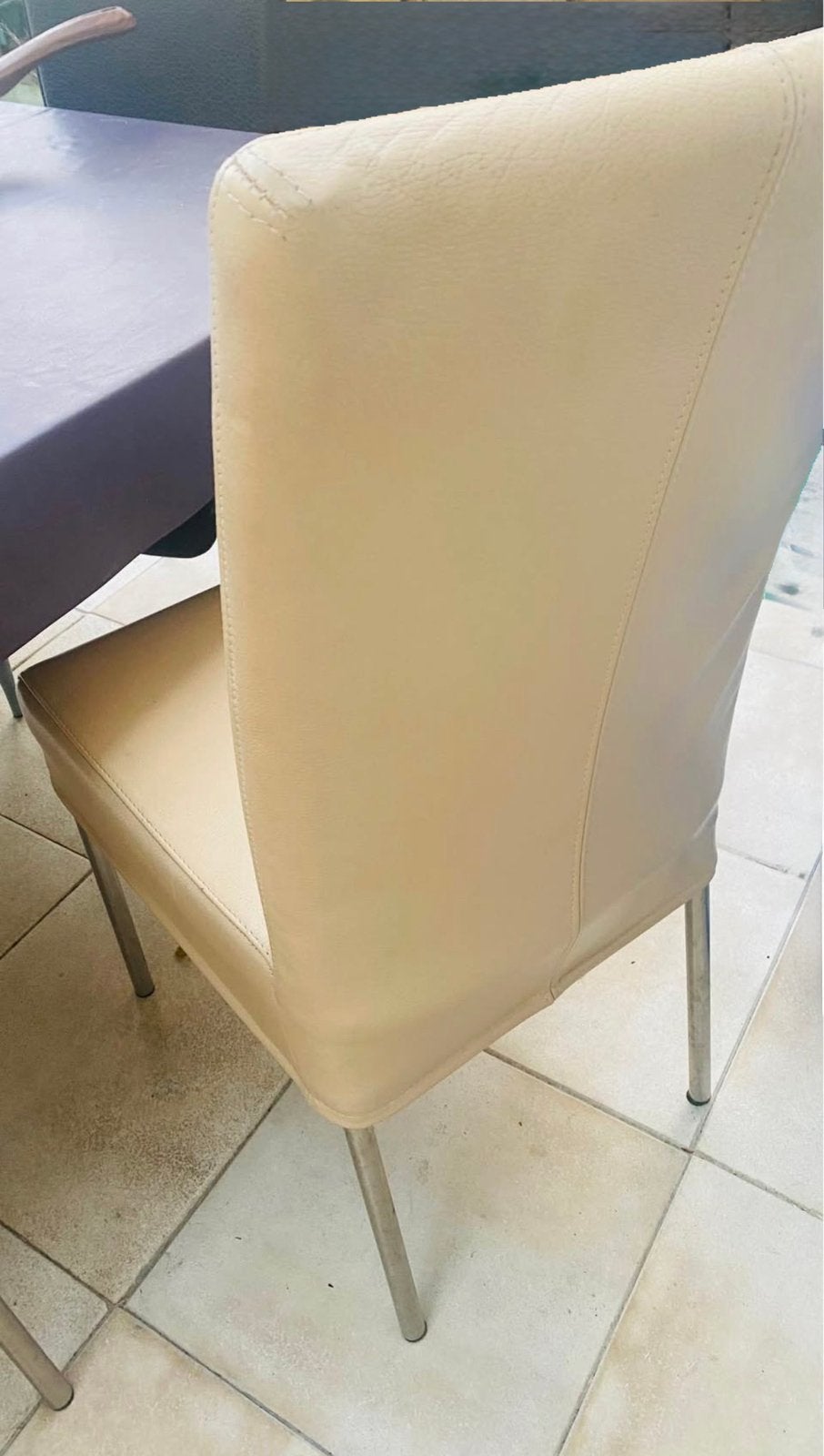 Te koop 6 stuks stevige, in goede conditie leren stoelen,€15, Ophalen, Zo goed als nieuw