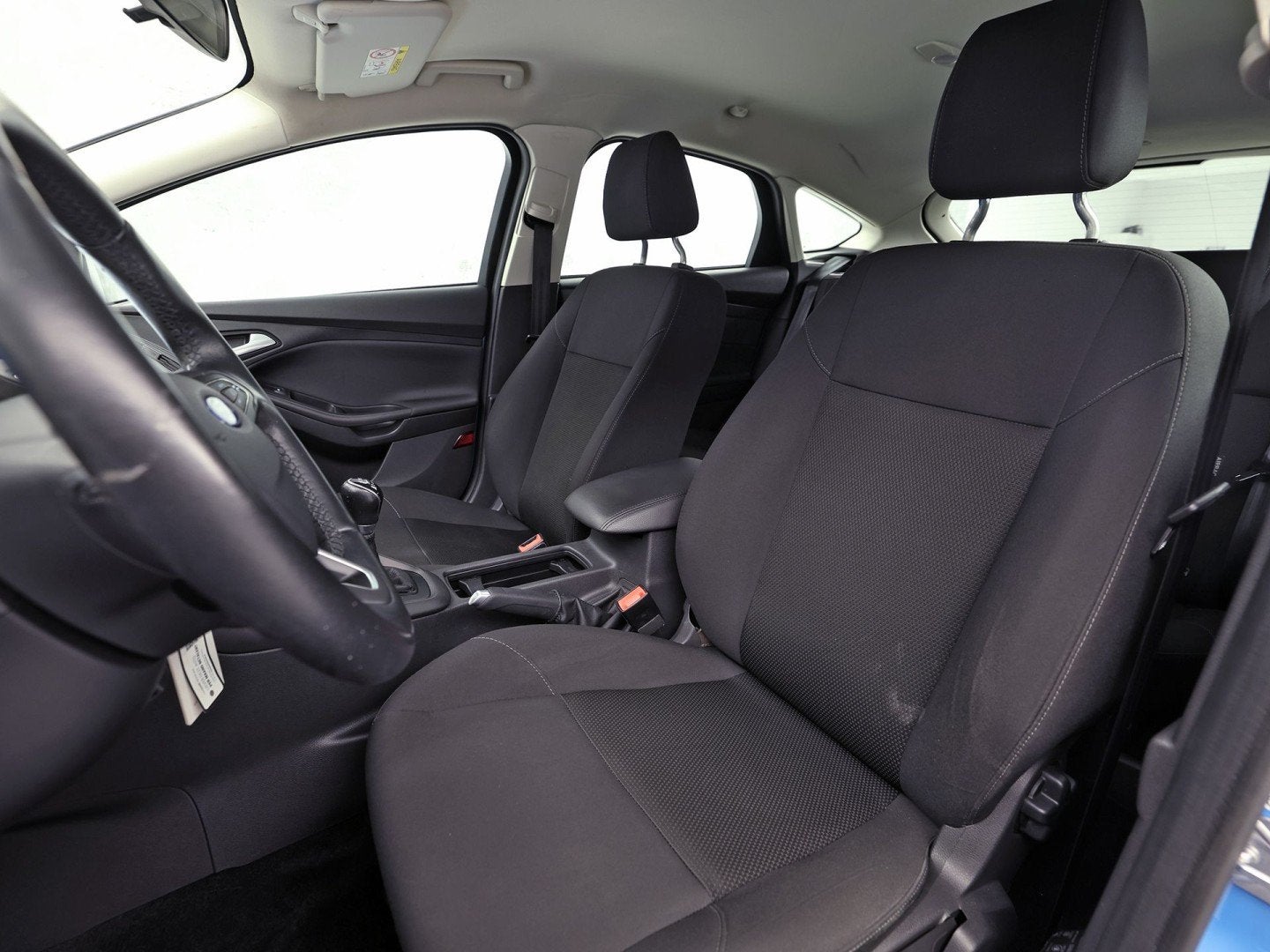 Foto 14 van Ford Focus 1.0 Sport (NAVIGATIE, LM VELGEN, PARKEERSENSOREN,
