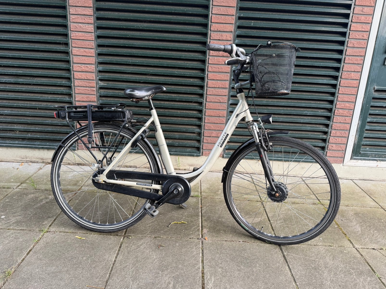 Pointer elektrische dames stationsfiets, Fietsen en Brommers, Velgrem, Versnellingen, 56 cm of meer, Zo goed als nieuw
