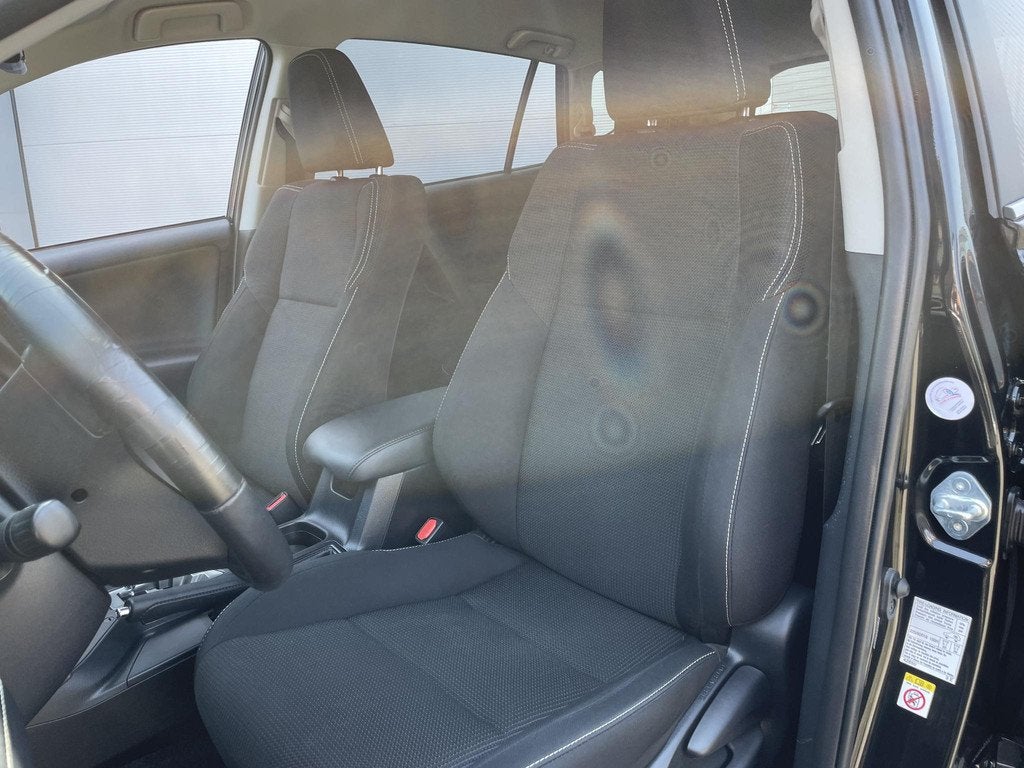 Toyota RAV4 2.5 Hybrid Style, Euro 6, Zwart, Bedrijf, 19 km/l