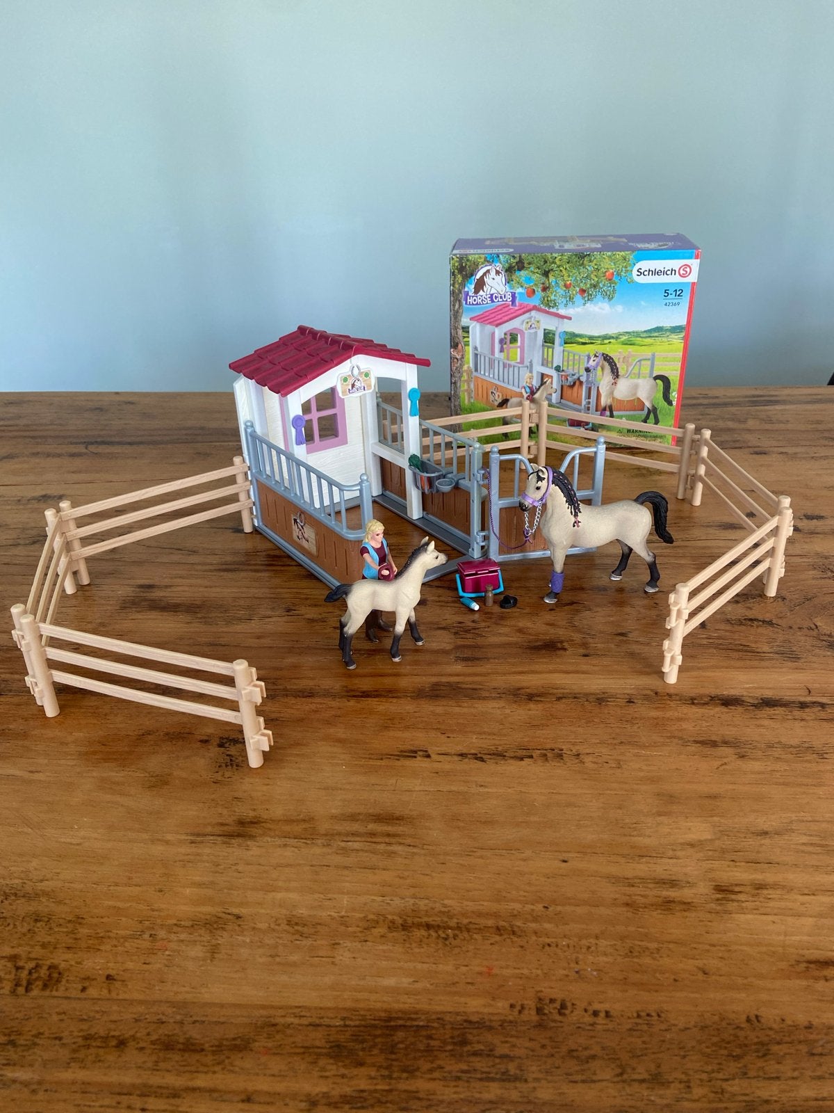 Schleich Horse Club 42369 Paardenbox met Arabische merrie, Ophalen of Verzenden, Zo goed als nieuw