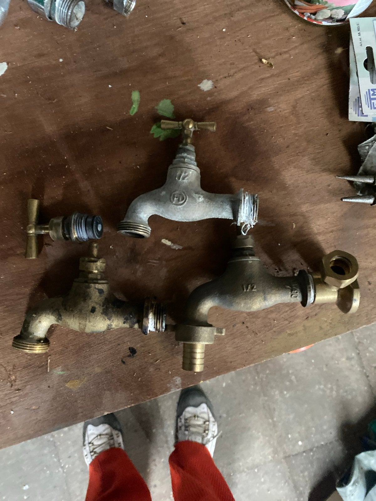 Diverse gebruikte kranen - messing en metaal, Ophalen of Verzenden, Gebruikt, Koper, Kraan