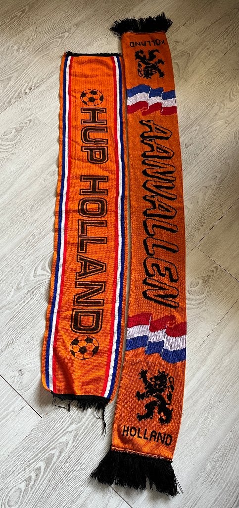 Oranje Hup Holland Aanvallen sjaals, Verzamelen, Ophalen of Verzenden, Zo goed als nieuw, Overige binnenlandse clubs, Vaantje of Sjaal
