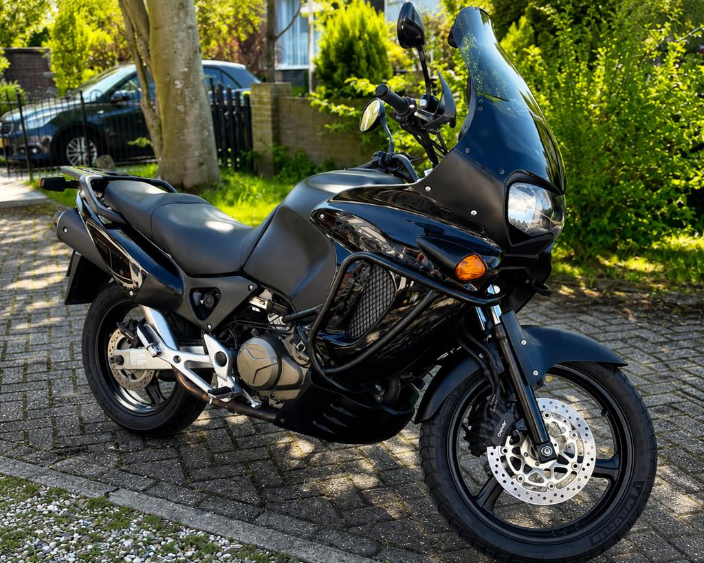 Te koop: Honda Varadero XL1000V – weinig km!, Motoren, Motoren | Honda, 2 cilinders, Occasion, Particulier, Meer dan 35 kW