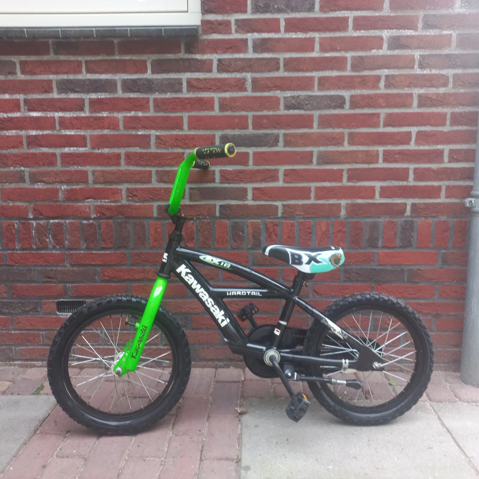 Mooie rijklare crossfiets kawasaki hardtail bx 16 16 inch., Fietsen en Brommers, Fietsen | Crossfietsen en BMX, Ophalen, Terugtraprem