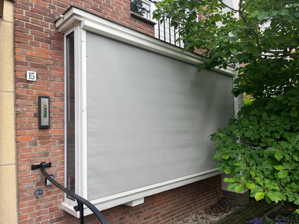 Elektrisch ritsscreen, Tuin en Terras, Zonneschermen, Ophalen, Gebruikt, Elektrisch, 150 tot 300 cm