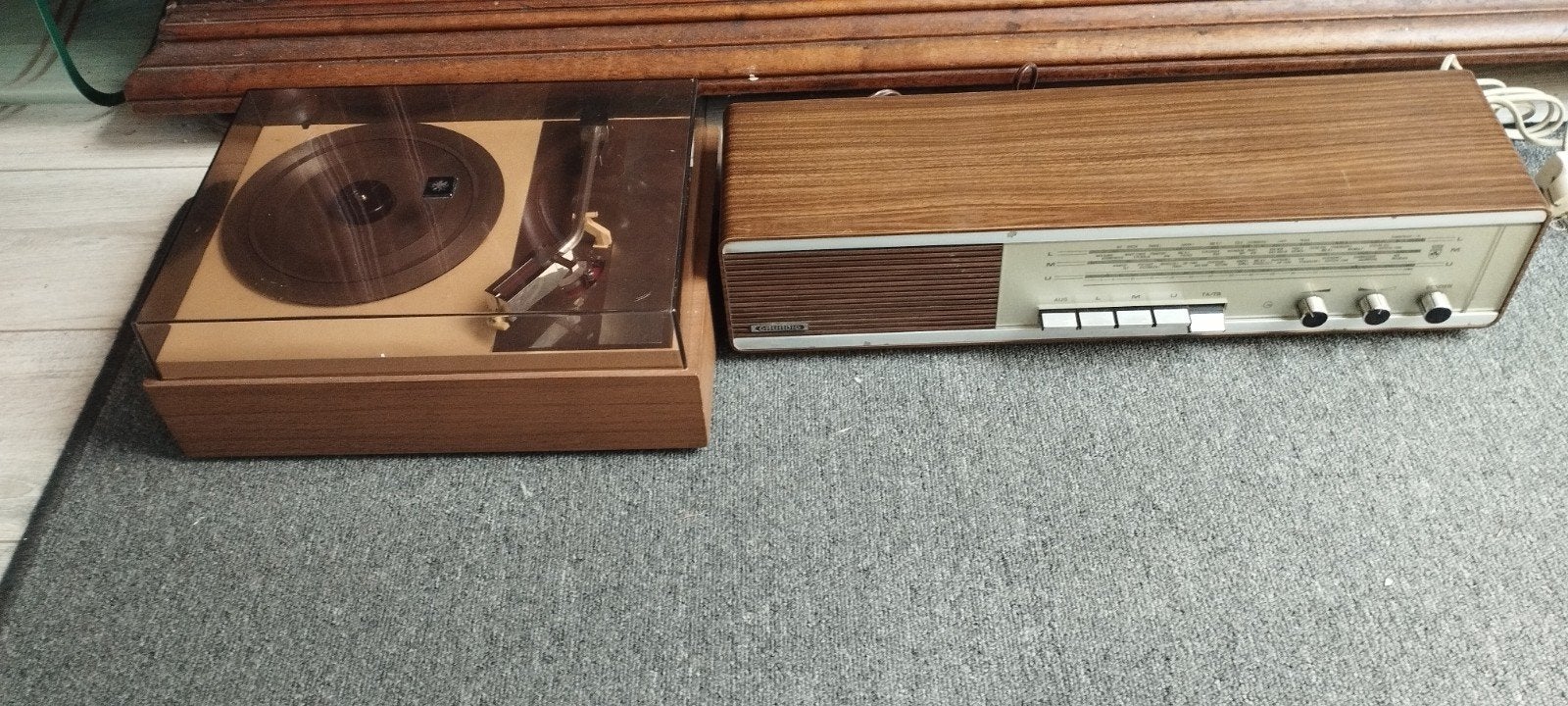 Grundig RF410 Radio met platenspeler, Ophalen of Verzenden