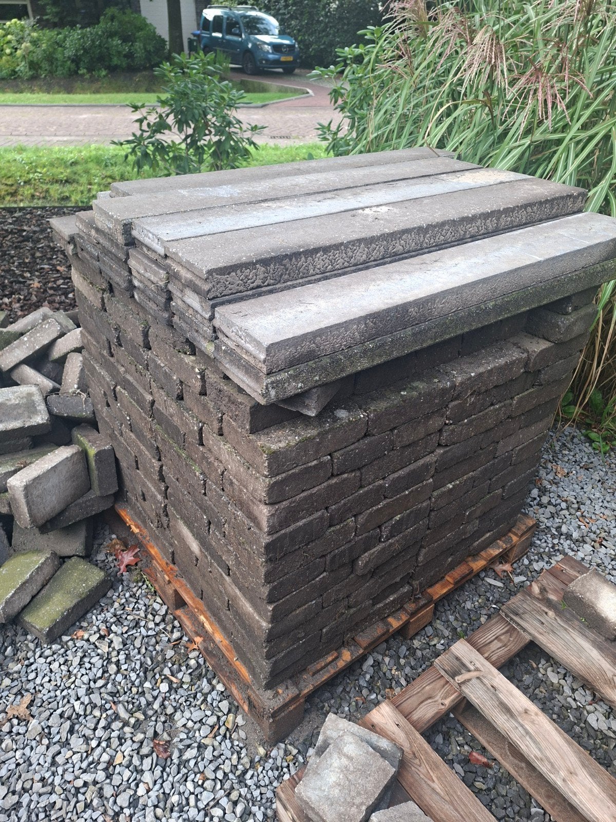 Gebruikte betonklinkers+banden (ca. 20m2), Tuin en Terras, Ophalen, Gebruikt, Klinkers, 10 m² of meer