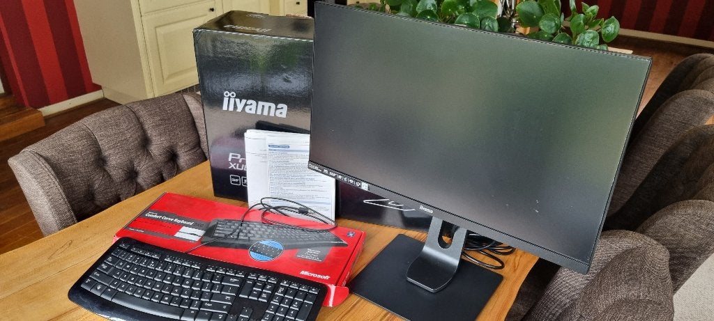 Pro lite XUB2493HSU beeldscherm + microsoft toetens, IPS, Full HD, Ophalen of Verzenden, Zo goed als nieuw
