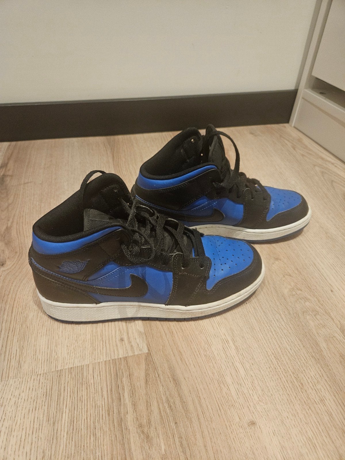 Nike Air Jordan 1 Mid - Zwart/Blauw, Kleding | Heren, Schoenen, Zwart, Nike, Ophalen of Verzenden, Sneakers of Gympen