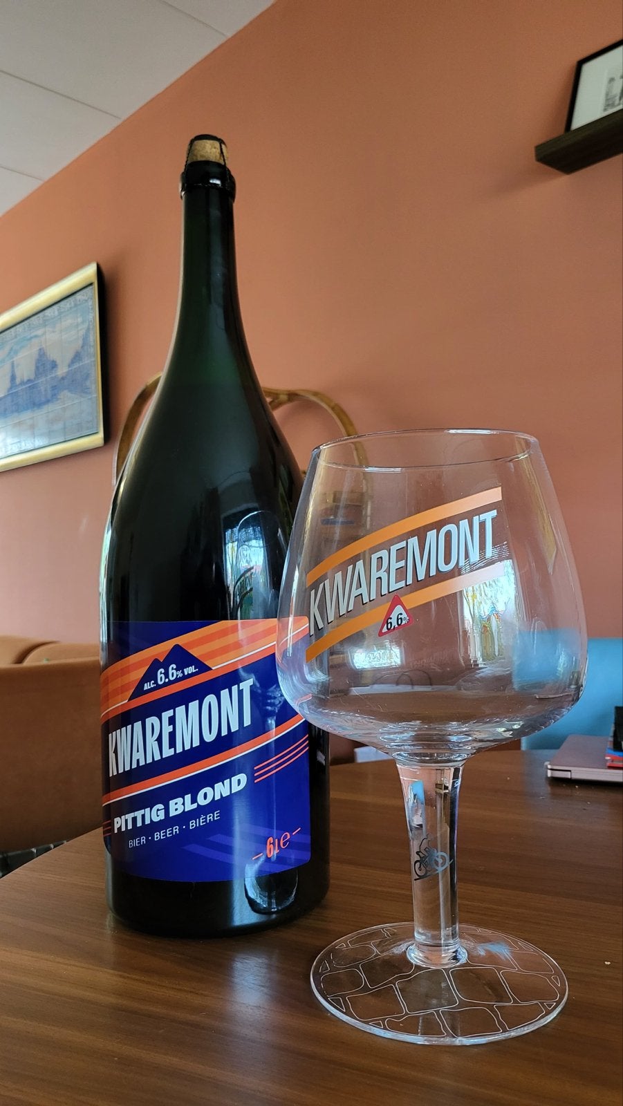 Kwaremont 6L bierfles met 3L glas - Collectors item, Ophalen of Verzenden, Nieuw, Flesje(s), Overige merken