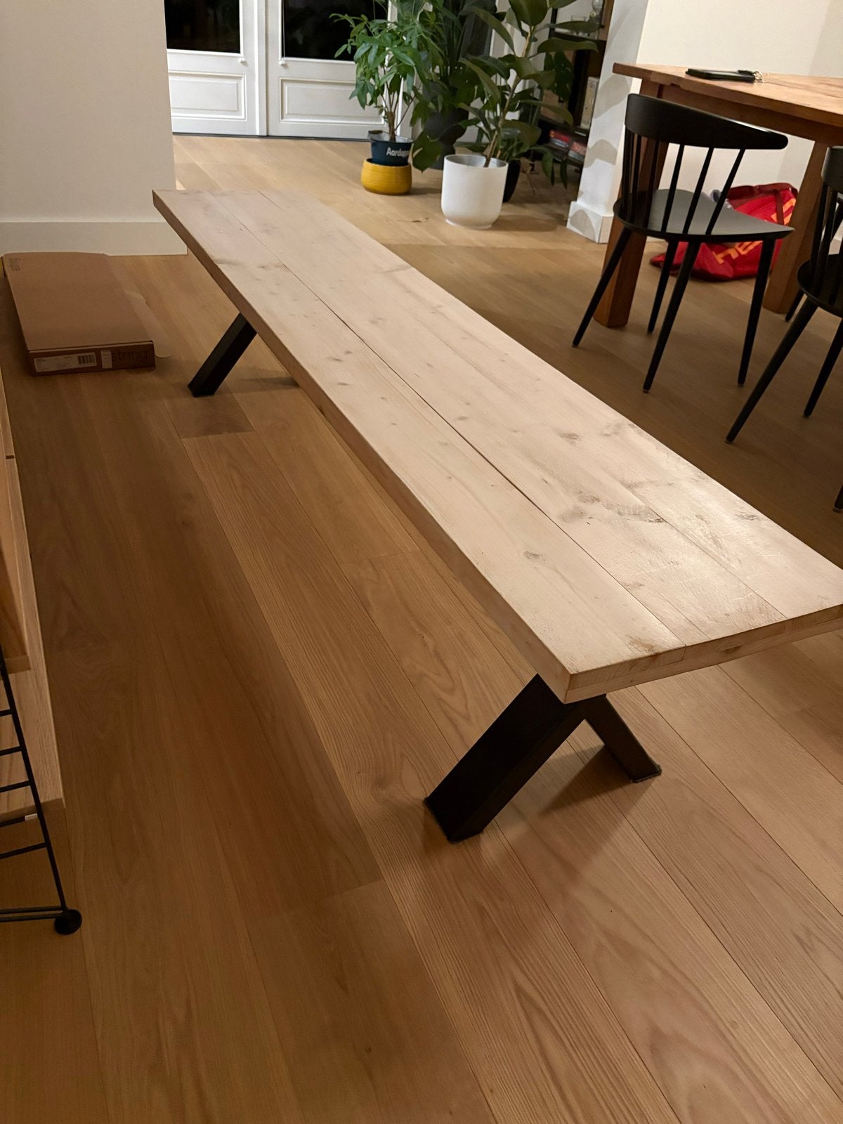 Houten bankje met metalen onderstel (190x45x40 cm), Ophalen, Gebruikt, Hout