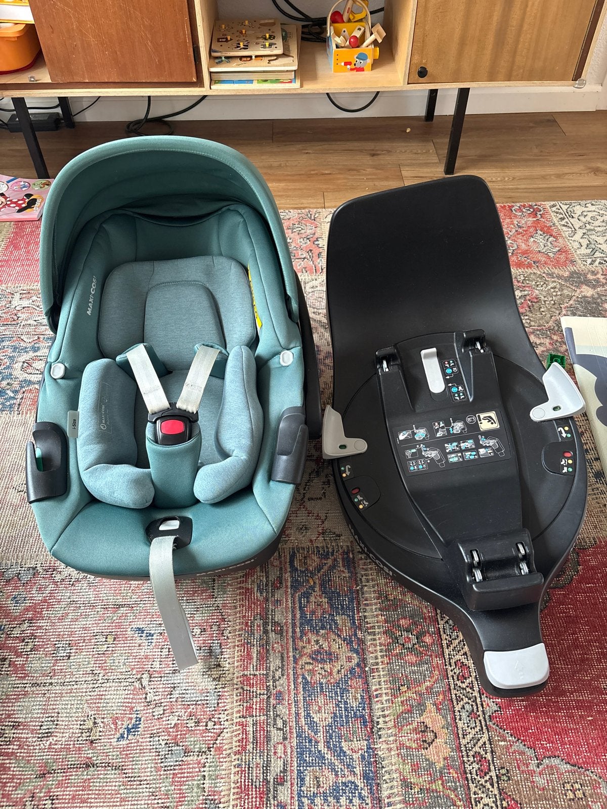 Maxi-Cosi Pebble 360 i-Size autostoel met FamilyFix 360 base, Ophalen, Autogordel of Isofix, Gebruikt, Slaapstand