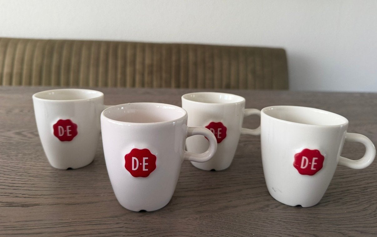 Douwe Egberts koffiekopjes, Ophalen of Verzenden, Zo goed als nieuw, Overige stijlen, Kop(pen) en/of Schotel(s)