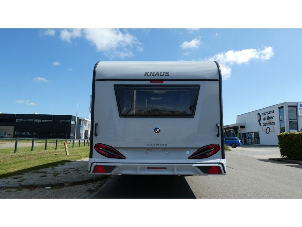 Knaus Sudwind Black Selection 500 EU 2026, Caravans en Kamperen, Rondzit, Bedrijf, Schokbreker, 5 tot 6 meter