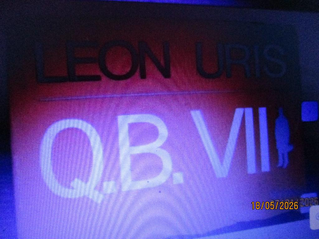 Q.B. VII Leon Uris 9060458060 #, Boeken, Romans, Ophalen of Verzenden, Gelezen