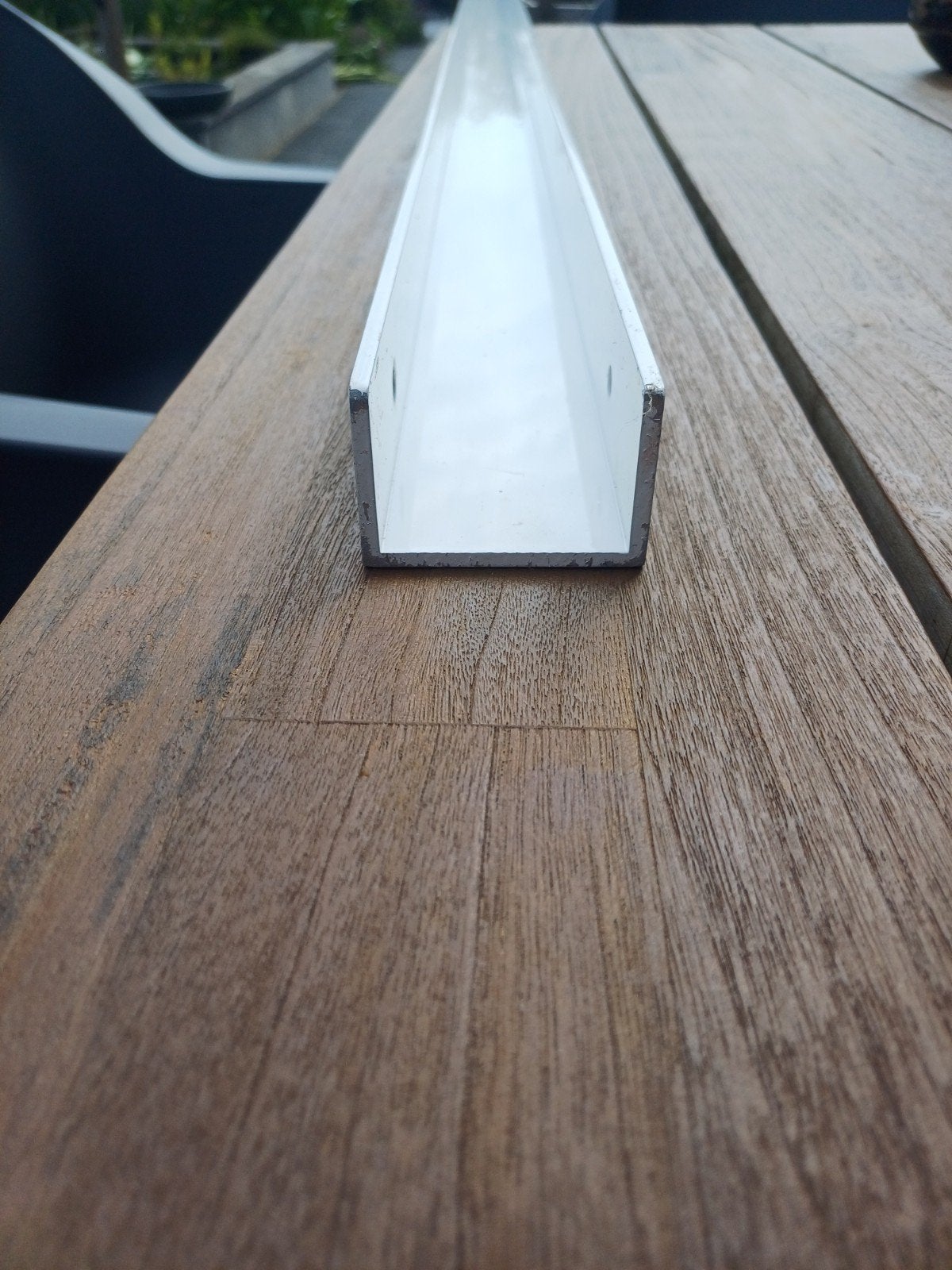 Aluminium U-profiel, Doe-het-zelf en Verbouw, Ophalen, Zo goed als nieuw, 250 mm of meer, Overige typen