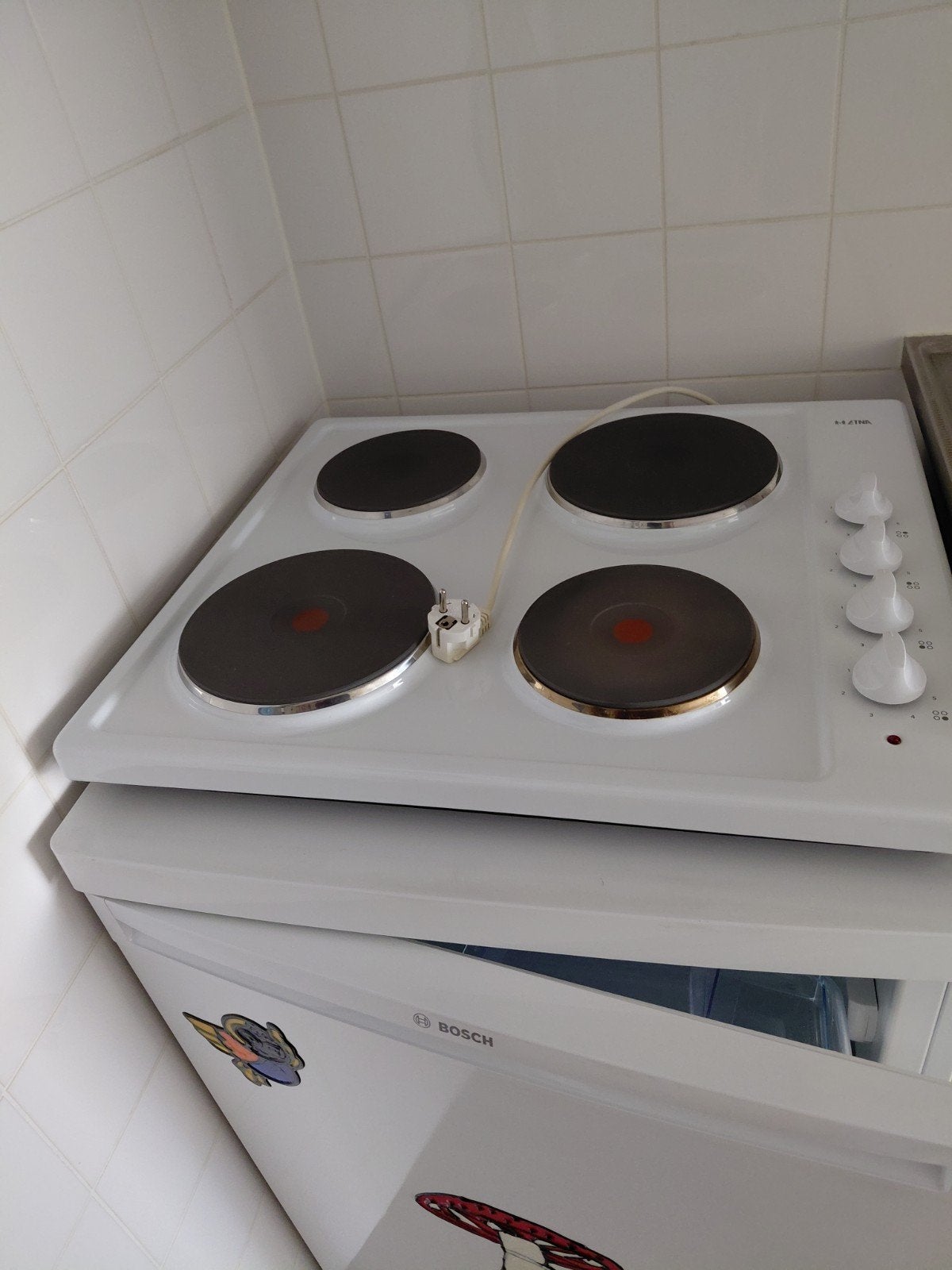 Zo goed als nieuwe electrische kookplaat van Etna, Ophalen, 4 kookzones, Zo goed als nieuw, Vrijstaand