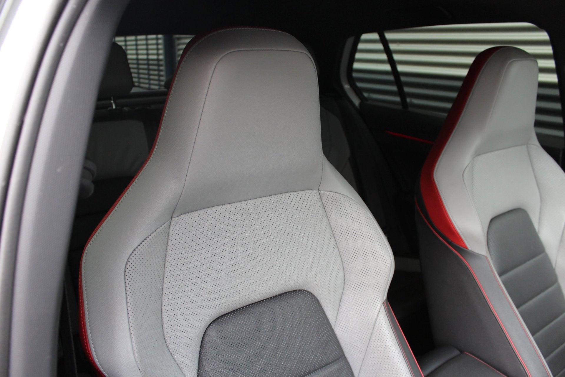 Foto 42 van Volkswagen GOLF 2.0 TSI GTI | Clubsport | Panoramadak |Akrap