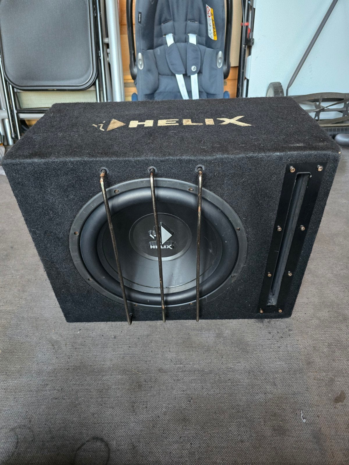 Helix Subwoofer met ingebouwde versterker, Ophalen of Verzenden, Gebruikt