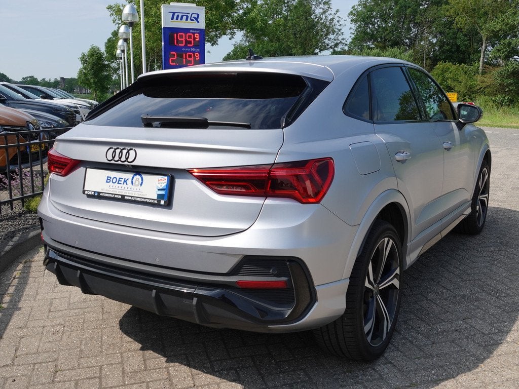 Audi Q3 Sportback 45 TFSI e 245PK S-LINE LEER | NAVI | DODE, Gebruikt, Hybride Elektrisch/Benzine, SUV of Terreinwagen, Automatische klimaatregeling