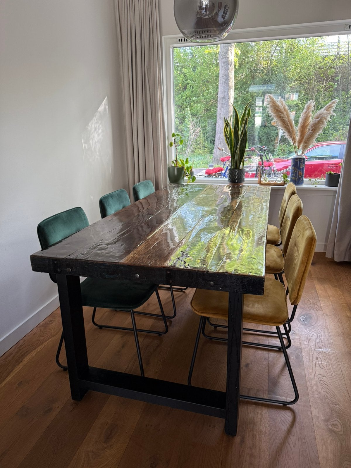Robuuste houten eettafel, Gebruikt, Vijf personen of meer, 150 tot 200 cm, Industrieel