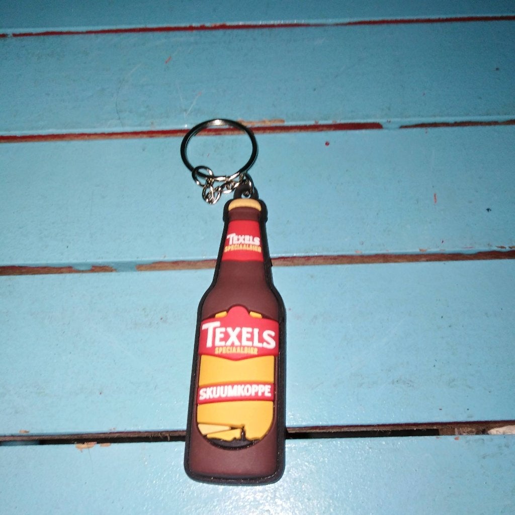 Texels Skuumkoppe bierflesje sleutelhanger, Ophalen, Gebruikt, Overige typen, Overige merken