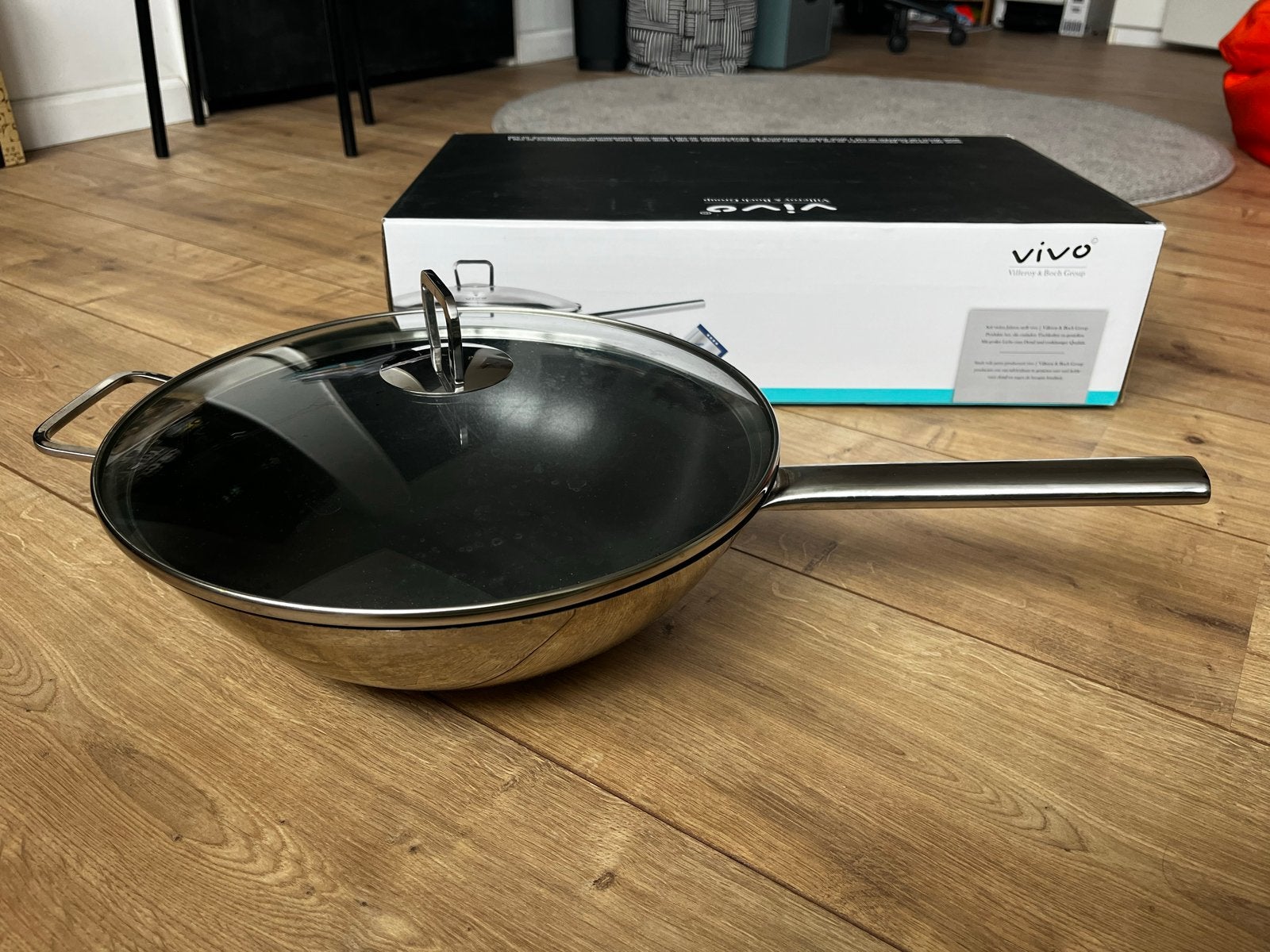 Vivo wokpan 30 cm met glazen deksel – Villeroy & Boch, Ophalen, Met deksel, Zo goed als nieuw, Rvs