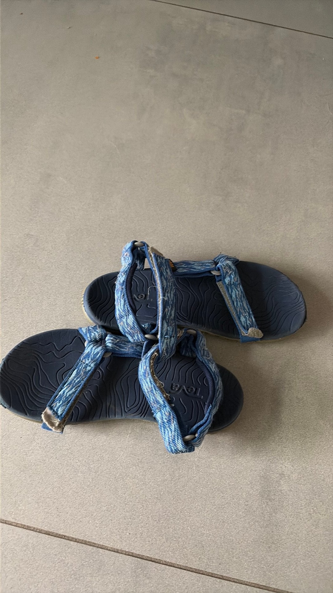 Sandalen jongens, Ophalen of Verzenden, Gebruikt